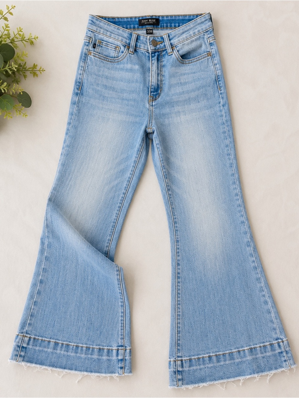Judy Blue Trouser Flare Jeans 3/26 Light Wash Boho Bell Bottom Western Denim